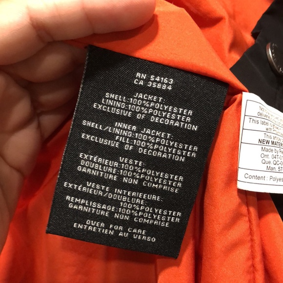 Like new! - COLE HAAN - 2 Jackets in one! - Puffer & Weather Proof Outer Coat - Picture 10 of 13